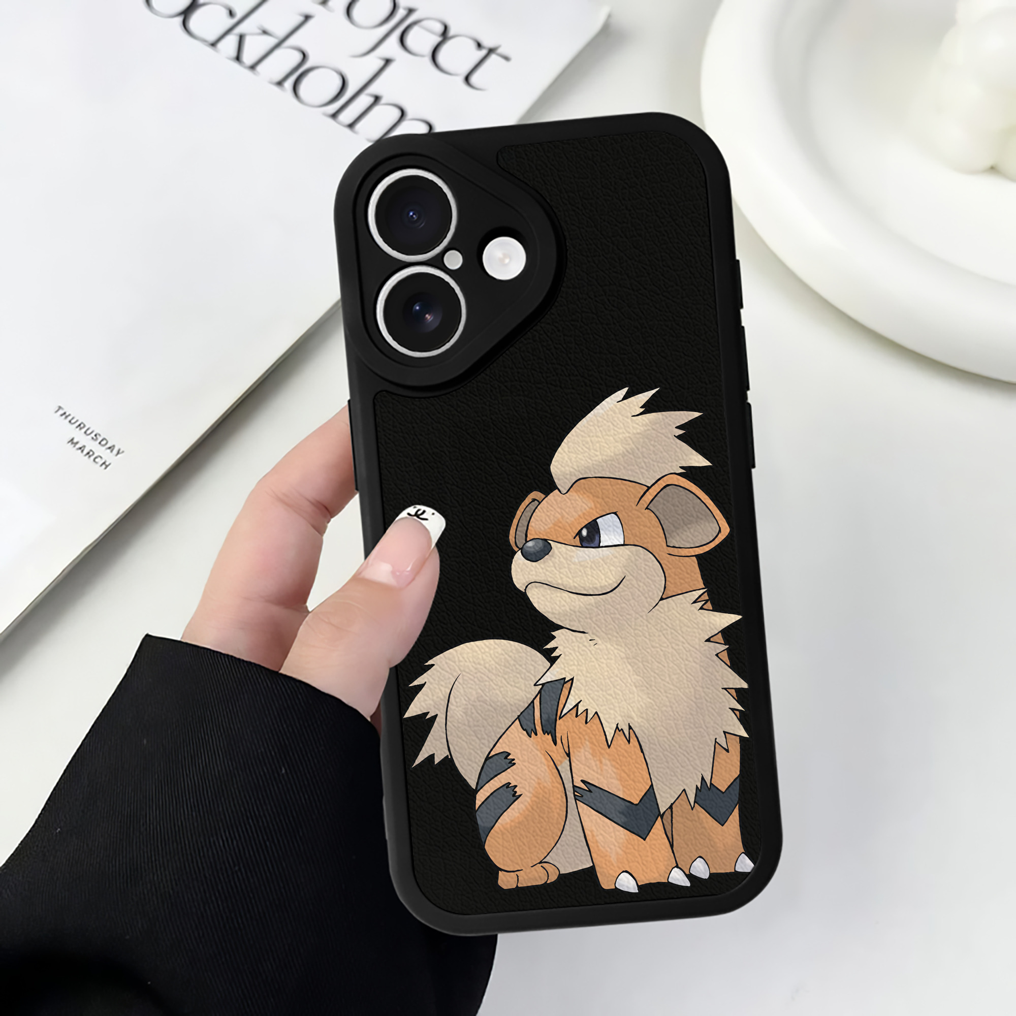 （画像用） ポケットモンスター Pokémon 【iPhone 16シリーズ対応】シリコンスマホケース（レザー調） 材質：シリコン